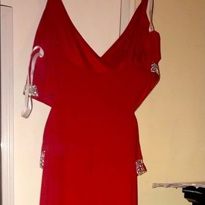 I brought it for prom and I’m selling it now